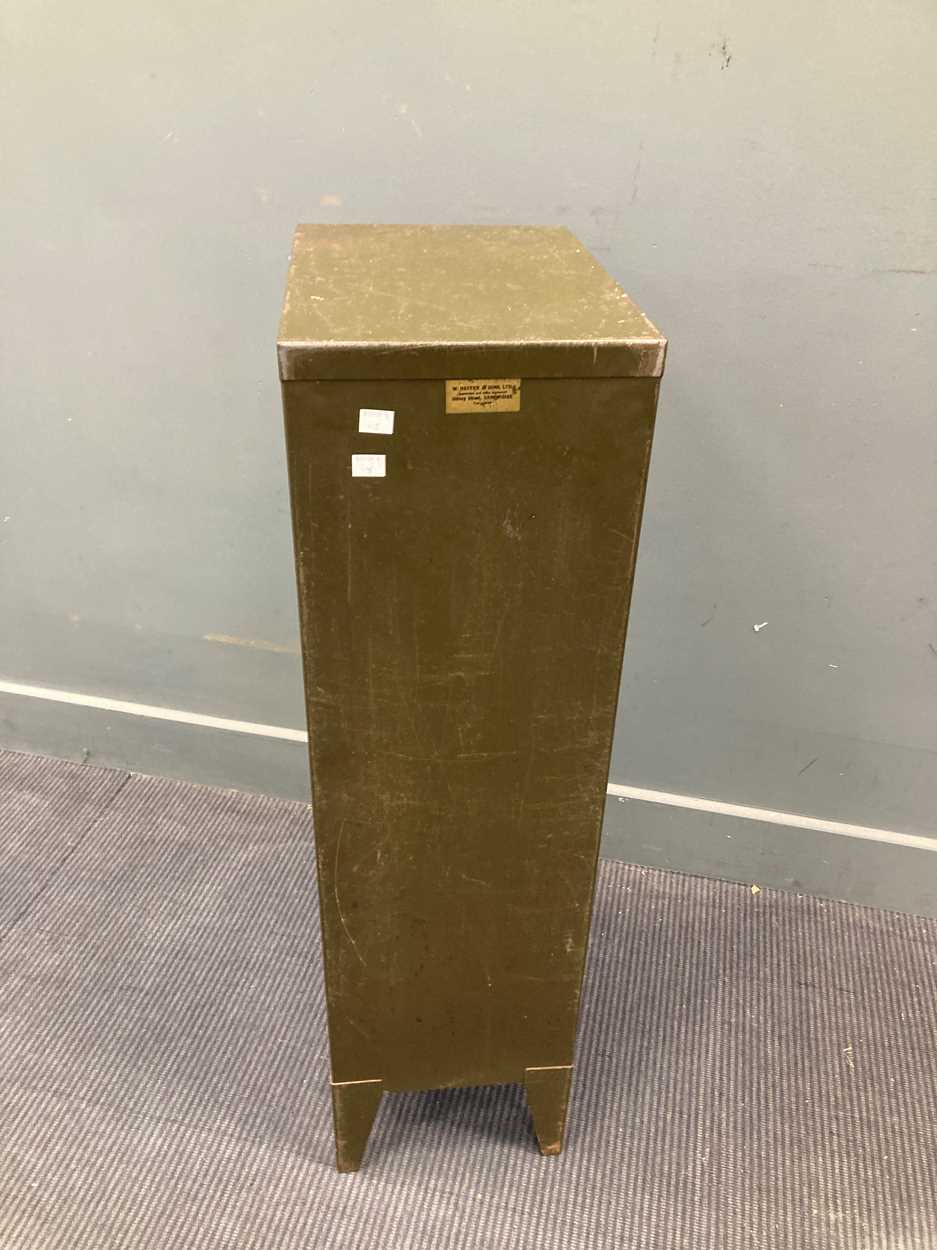 An industrial green painted office drawer unit, 99 x 27 x 39cm - Image 4 of 6