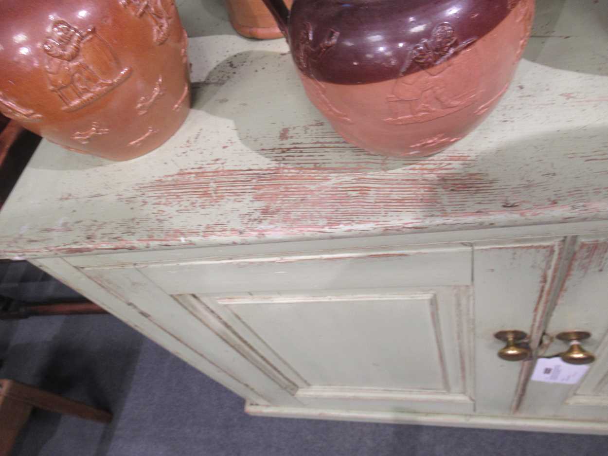A late Victorian green painted pine kitchen dresser base, - Bild 6 aus 10