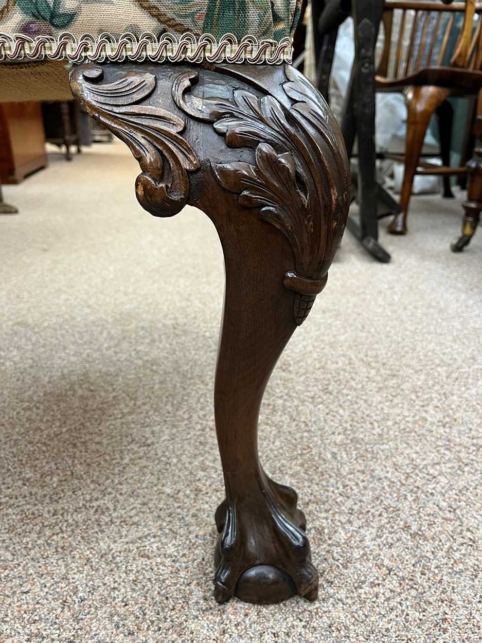 A George II style mahogany stool, - Bild 8 aus 8