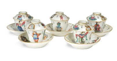 Five Chinese Wu Shuang Pu famille rose porcelain tea bowls, covers and saucers, Qing Dynasty,