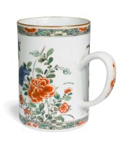 A Chinese famille verte pint mug, Kangxi (1662 - 1722),