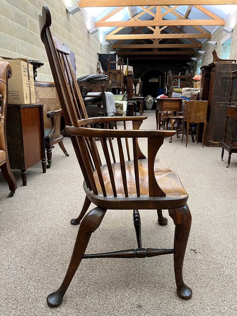 A Thames Valley, yew wood and elm comb-back arm chair, circa 1770, - Bild 3 aus 11