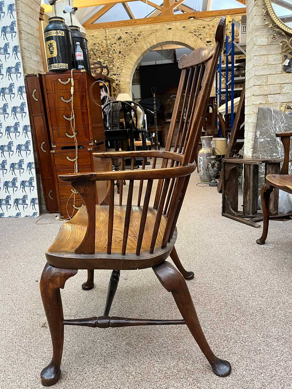 A Thames Valley, yew wood and elm comb-back arm chair, circa 1770, - Bild 2 aus 11