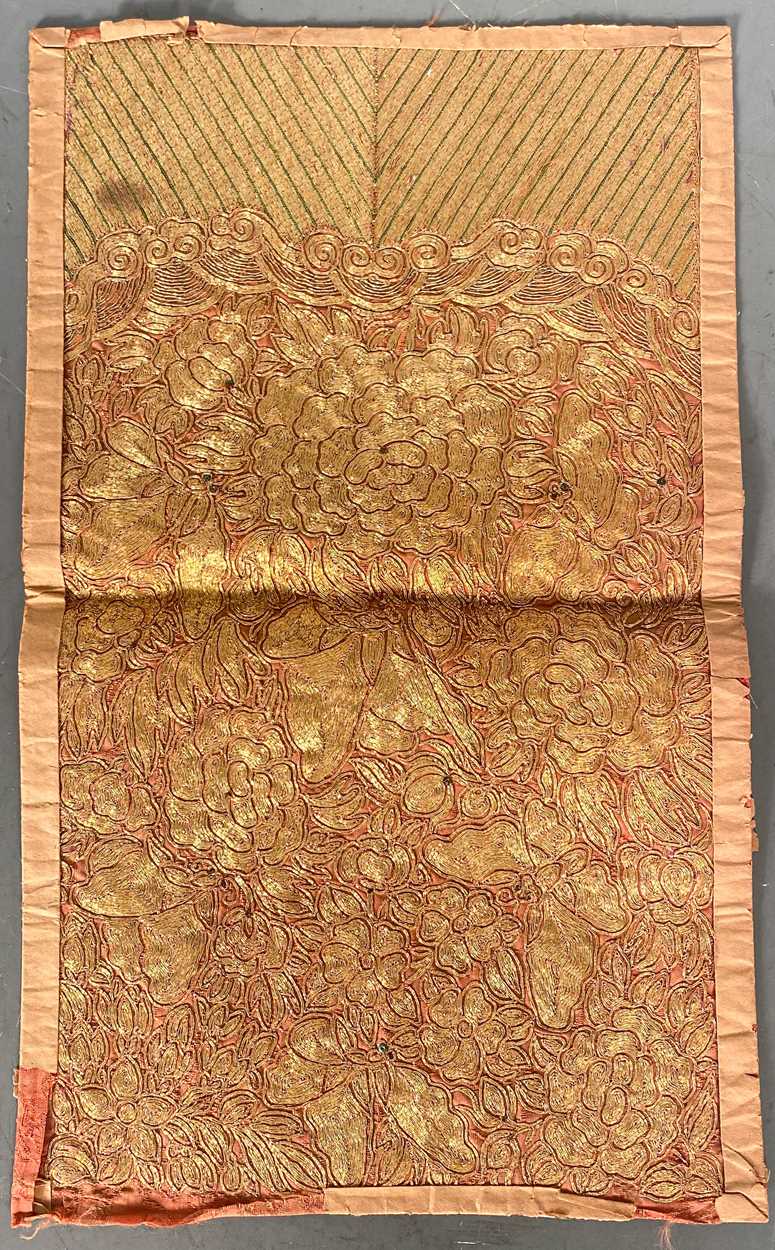 A Chinese gold-wrapped thread silk embroidery, Qing Dynasty, 19th century,