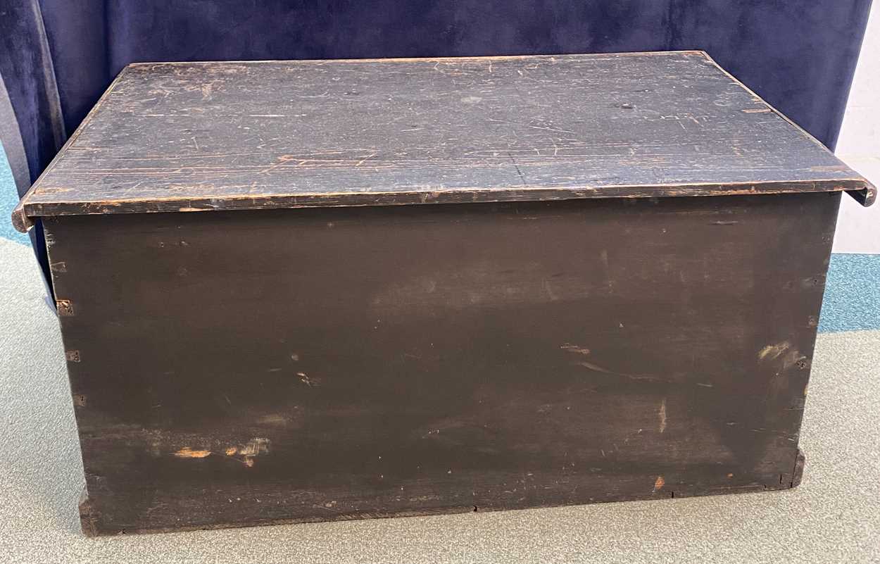 A folk art country house box, 19th century, - Bild 9 aus 9