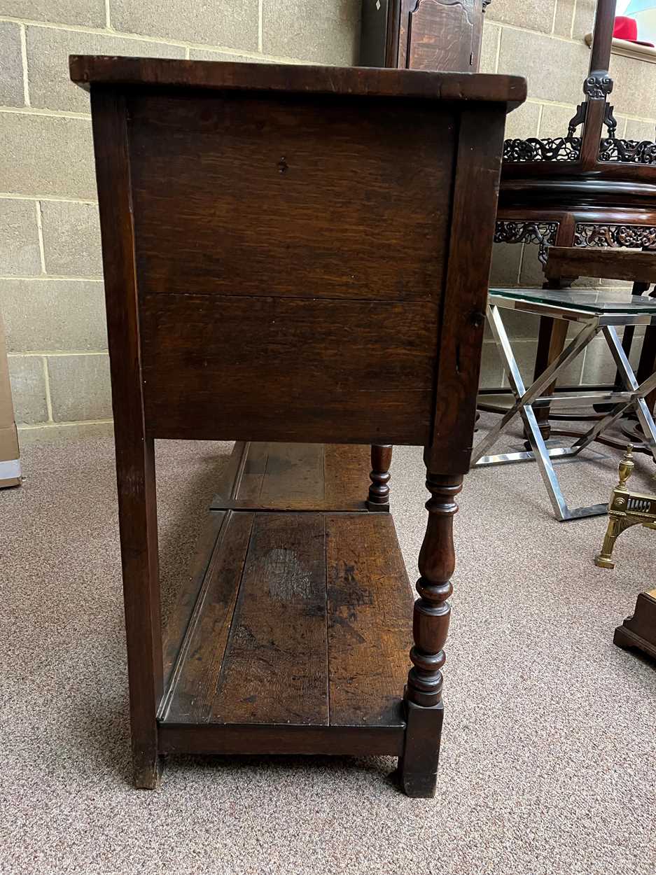 An oak dresser base, late 18th century, - Bild 8 aus 9