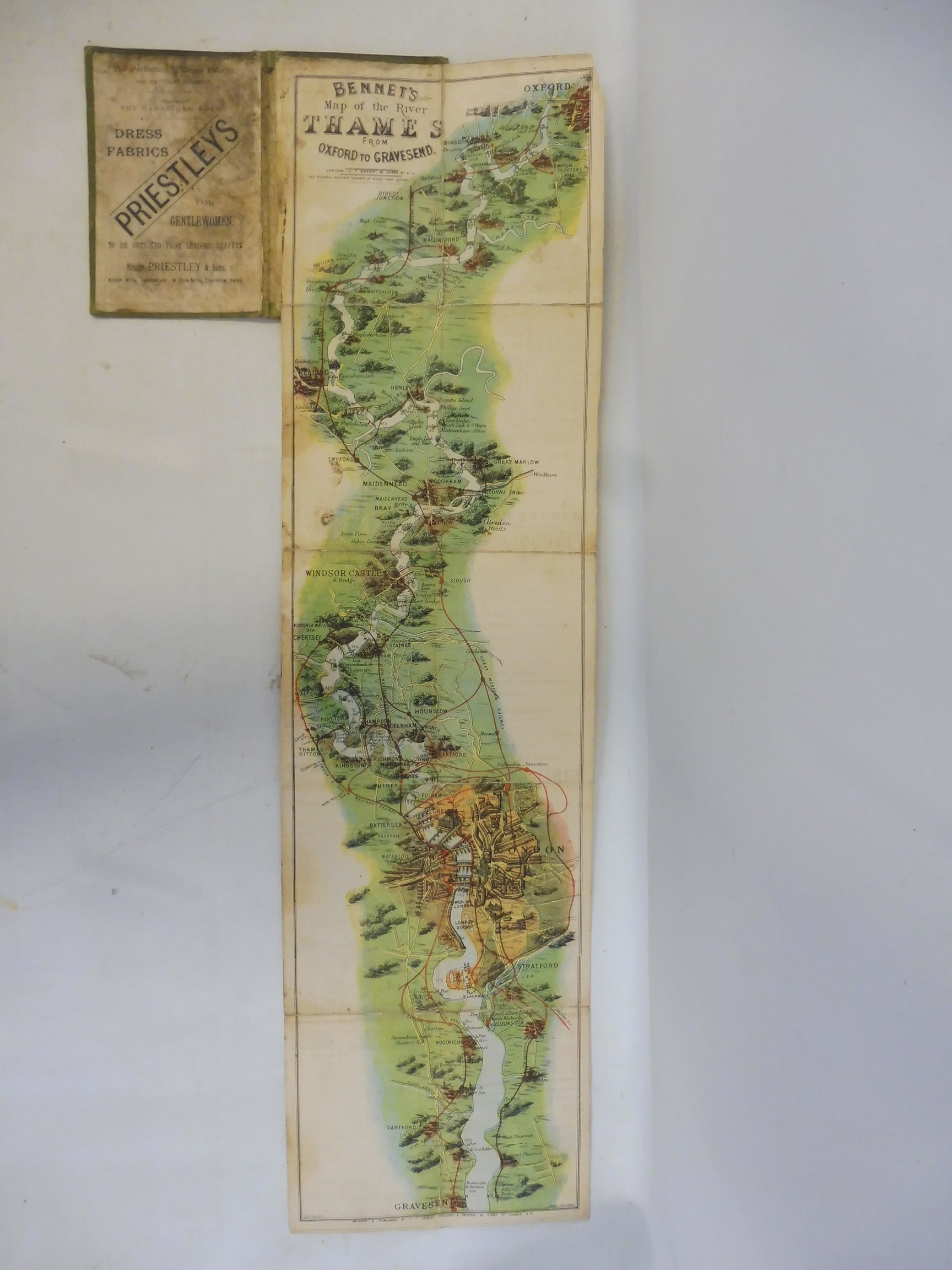 A quantity of maps, stamps, postcards etc. to include Bennet's map and guide of the Thames. - Image 3 of 10