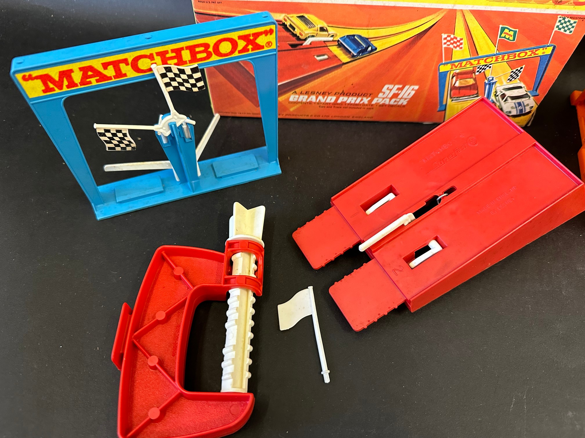 Two Matchbox Superfast accessory packs, SF-13 Fireball Space Leap and SF-16 Grand Prix Pack, plus - Image 3 of 3