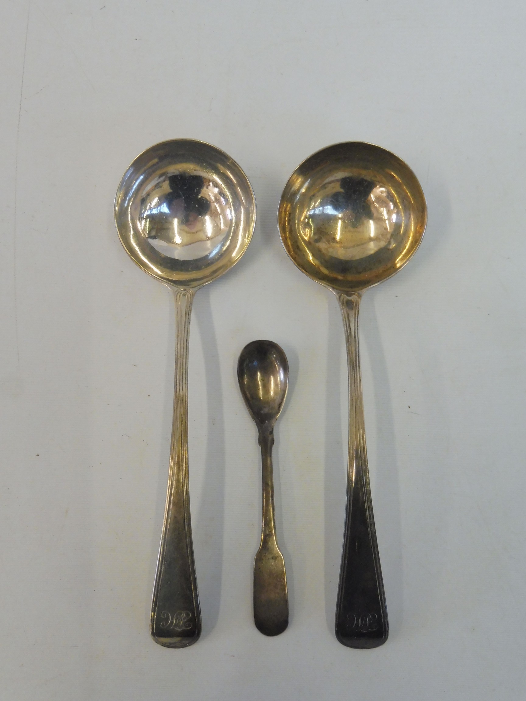 Two matching George III thread edge source ladles, London 1789 and 1791, both by Smith and Fearn;