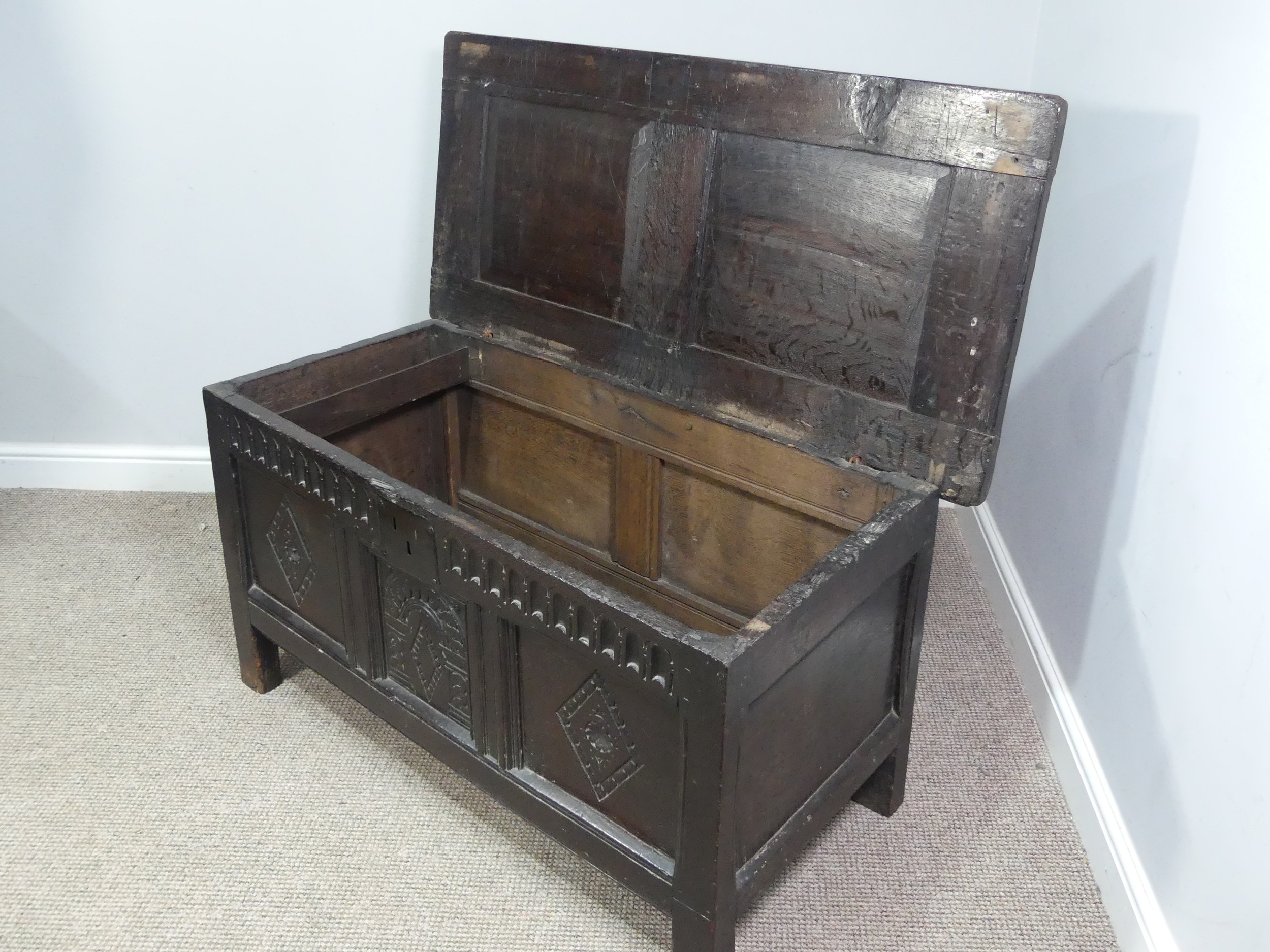 A 17th century oak three panel Coffer, the front with carved panels below a carved frieze, on square - Bild 12 aus 15