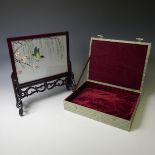 A mid-20thC Chinese hardwood Table Screen, with silk panel depicting a bird among flowers, 32cm