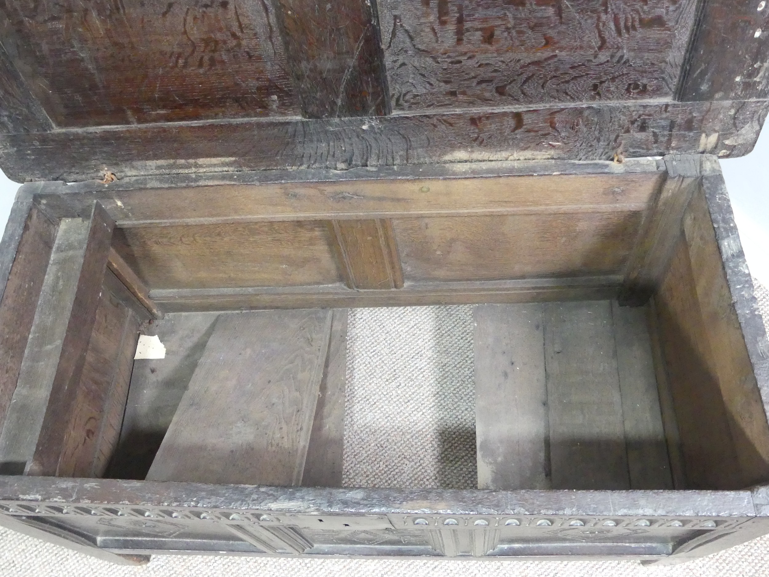 A 17th century oak three panel Coffer, the front with carved panels below a carved frieze, on square - Bild 13 aus 15