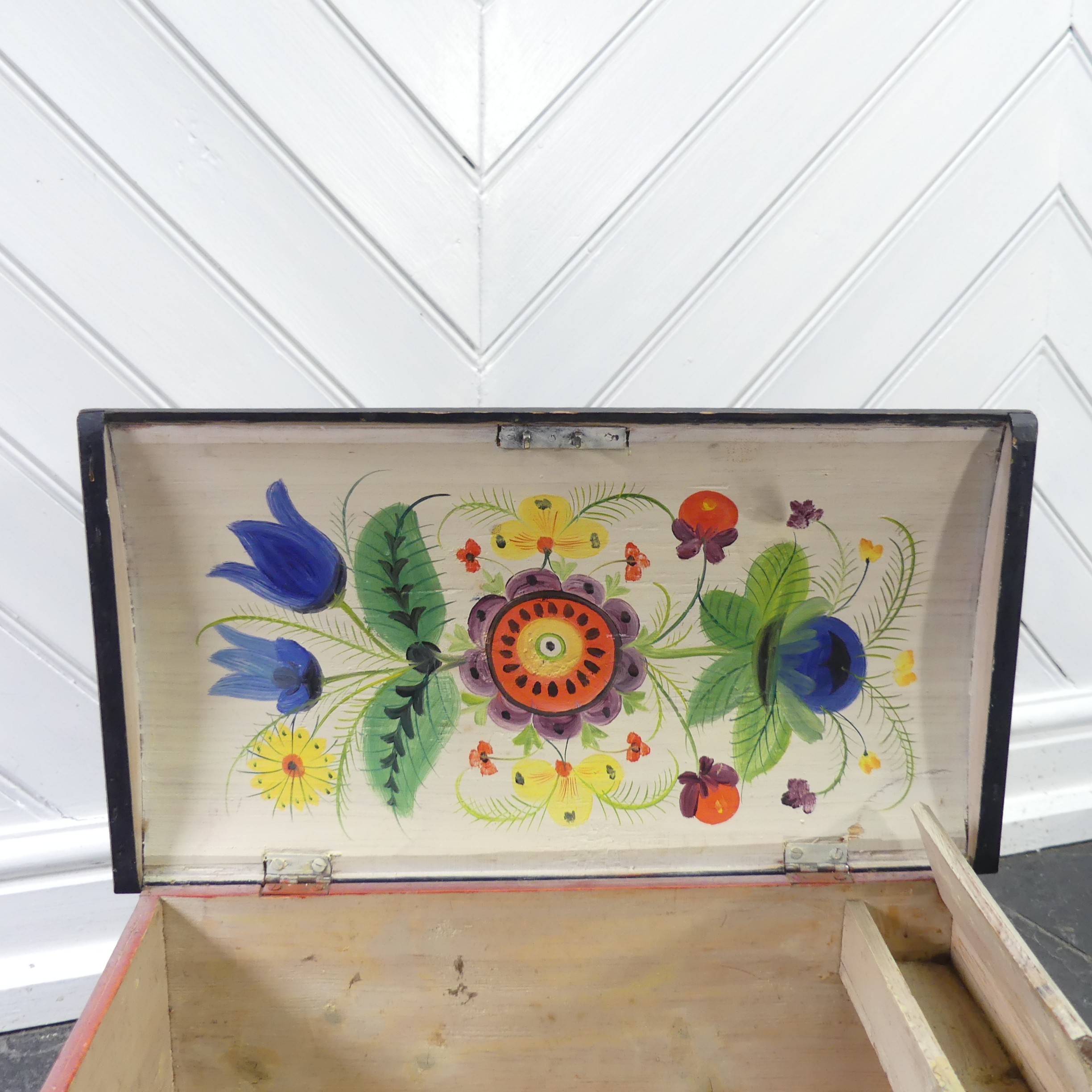 A decorative Bargeware painted domed Trunk, of a small size, W 45cm x H 26cm x D 24cm, together with - Image 4 of 10