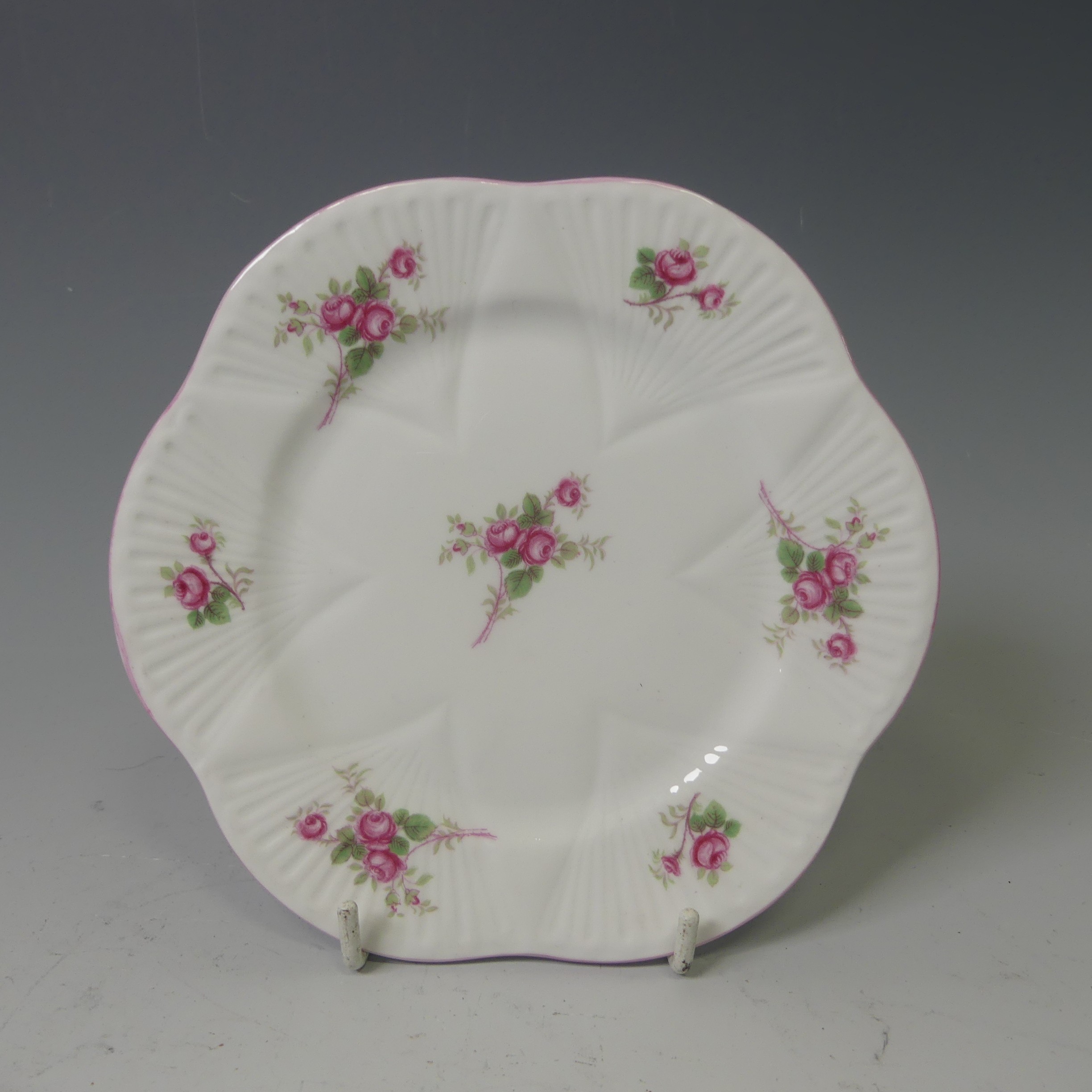 A Shelley 'Bridal Rose' pattern Tea Set, comprising six Cups and Saucers, Tea Plates, one broken, - Image 6 of 16