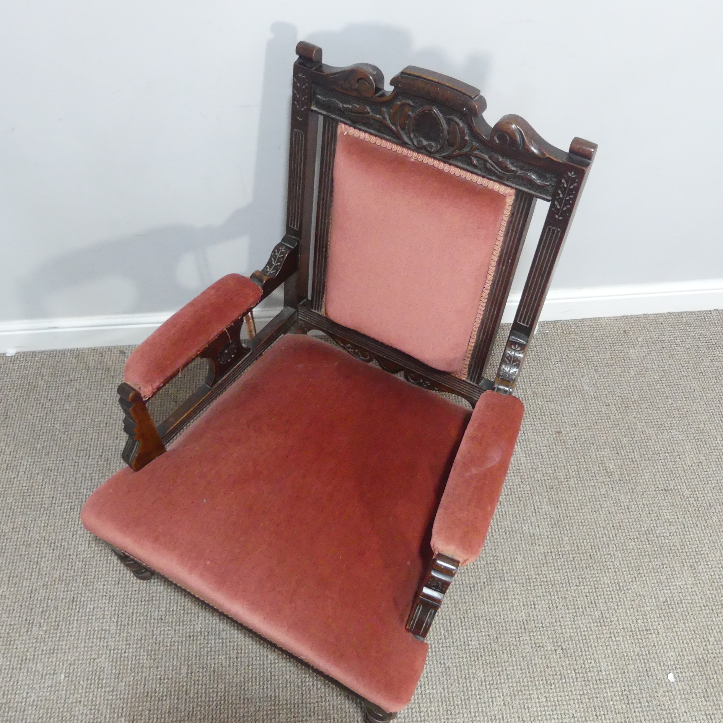 A Victorian upholstered mahogany open Armchair,W 70cm x H 95cm x D 65cm. - Bild 3 aus 7