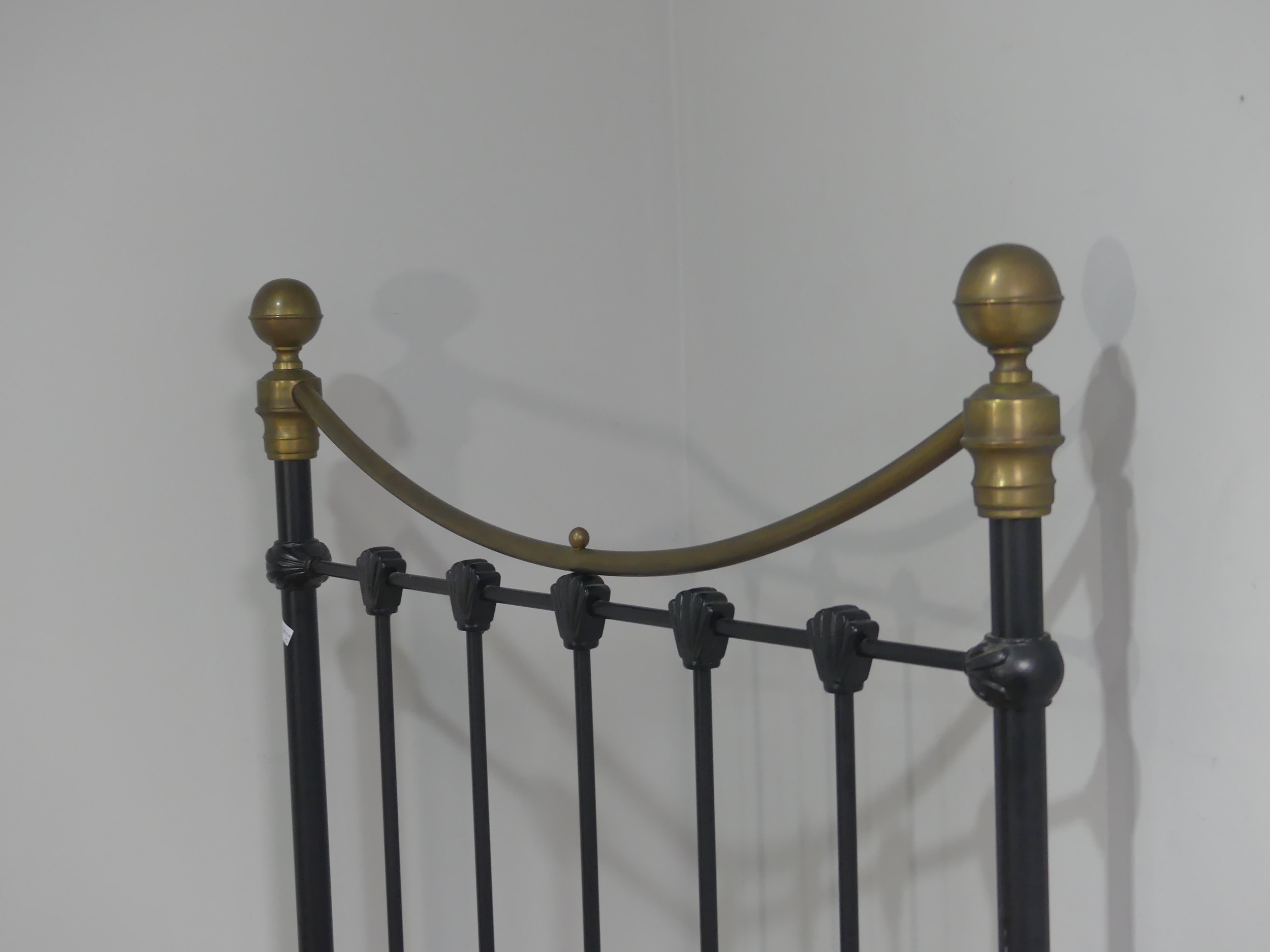 A Victorian style brass and steel single Bed Frame, W 198cm x D 90cm x H 136cm. - Bild 4 aus 7