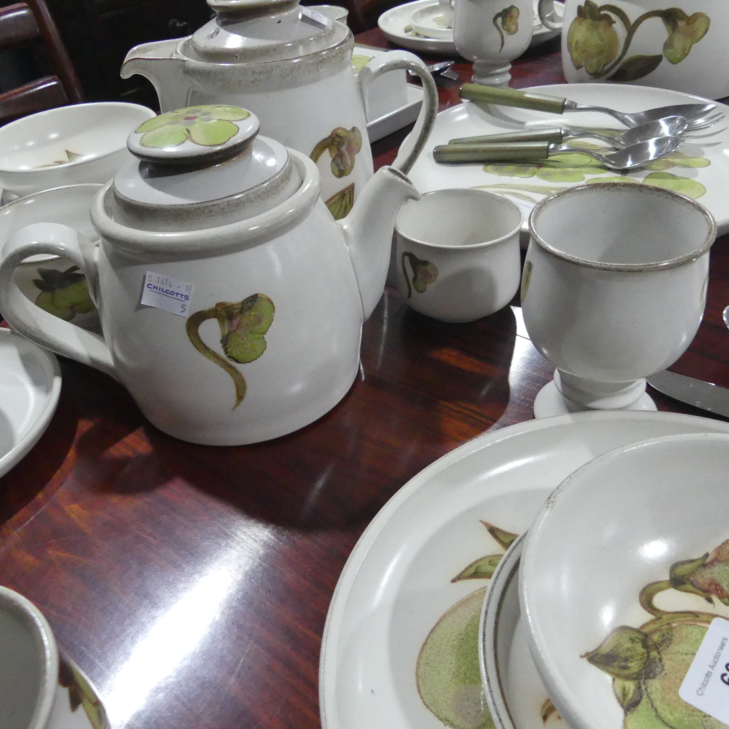 A Denby 'Trobadour' pattern Dinner and Tea Service, comprising eight Dinner Plates, eight Side - Image 3 of 12