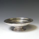 A George VI silver pedestal Bowl, by Davies & Powers, hallmarked Birmingham 1945, of plain