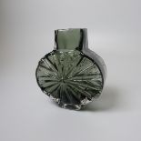 A Geoffrey Baxter for Whitefriars 'Sunburst' Vase, of willow colour, H 15cm.