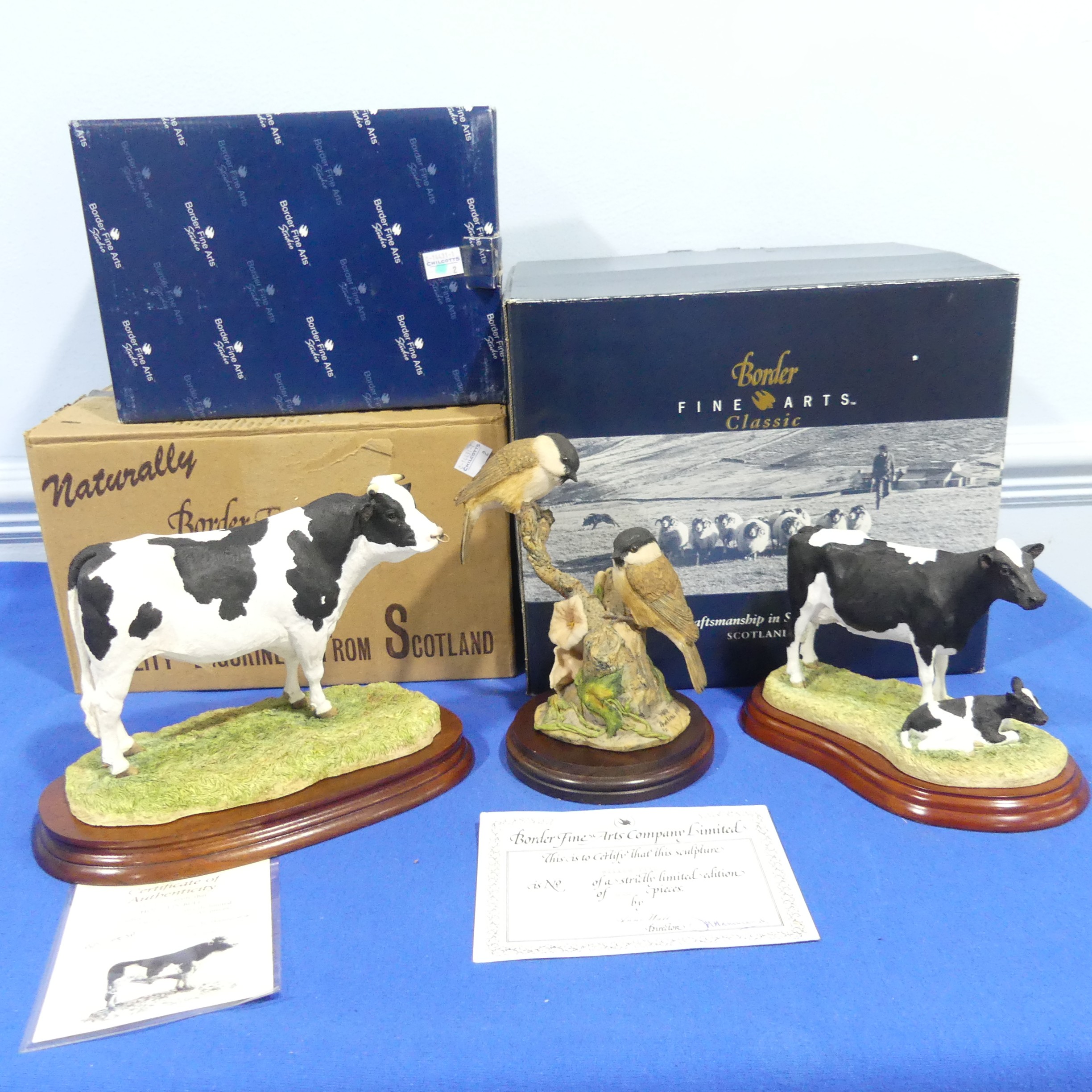 Border Fine Arts; Three boxed figures, including two limited editions; The 'Holstein Friesian - Bild 11 aus 17