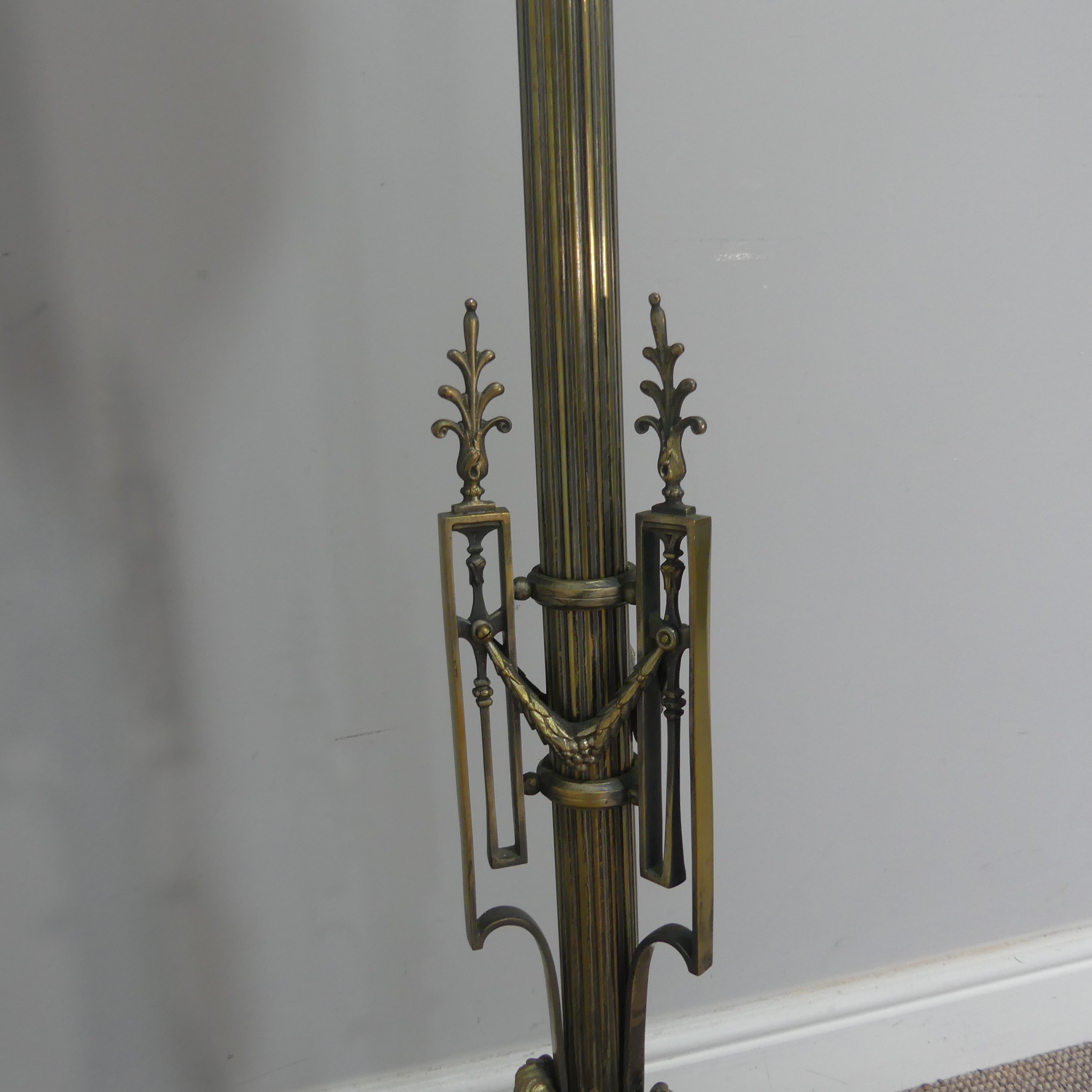 A Late 19thC/Early 20thC Brass standard Oil Lamp, with decorative reeded column, brass font and - Image 4 of 9