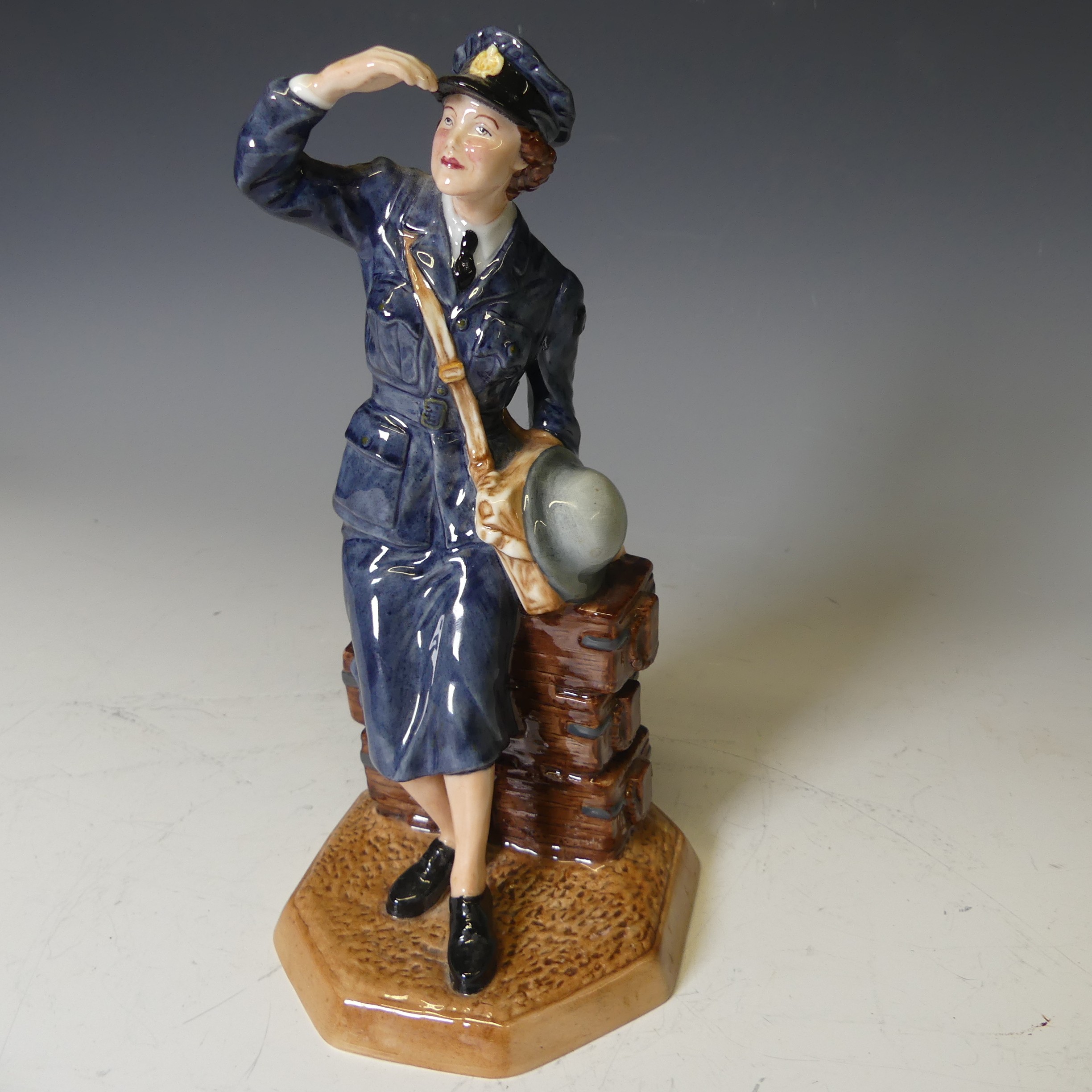 A Royal Doulton Womens Auxiliary Air Force Figure, HN4554 limited edition (174/2500), H 22cm. - Image 2 of 5