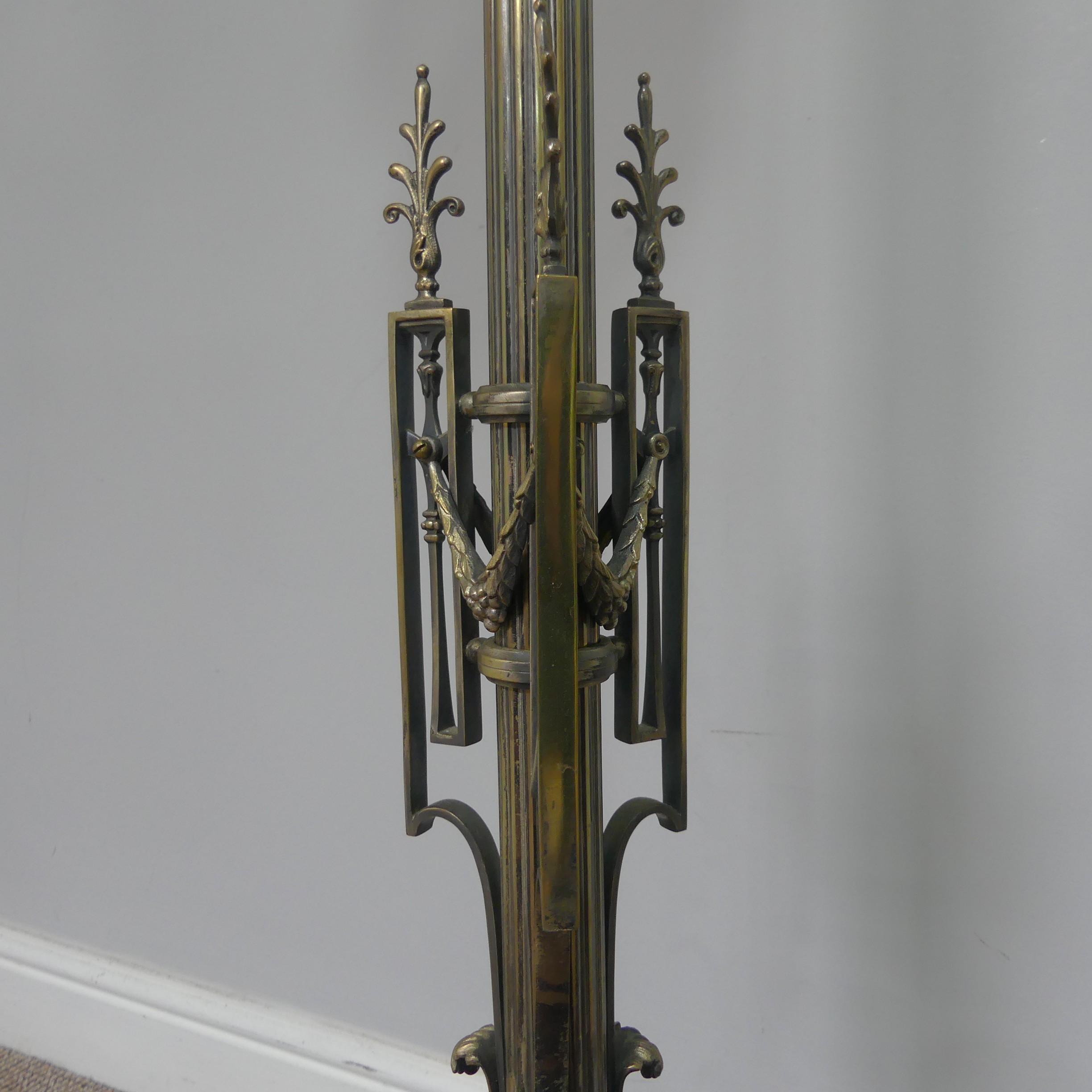 A Late 19thC/Early 20thC Brass standard Oil Lamp, with decorative reeded column, brass font and - Image 3 of 9