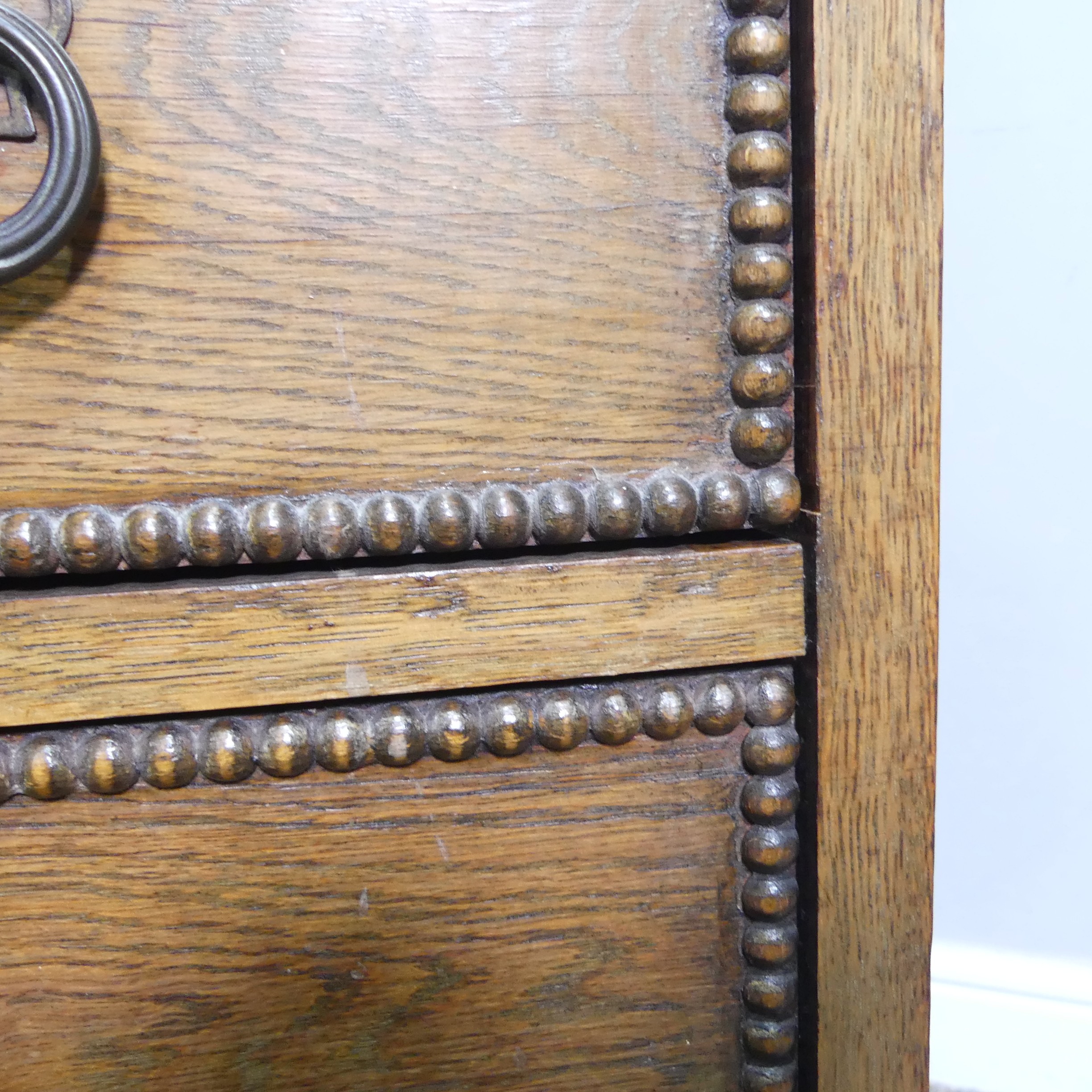 An Early 20th century oak Chest of Drawers, of three long drawers with decorative beading and - Image 6 of 15