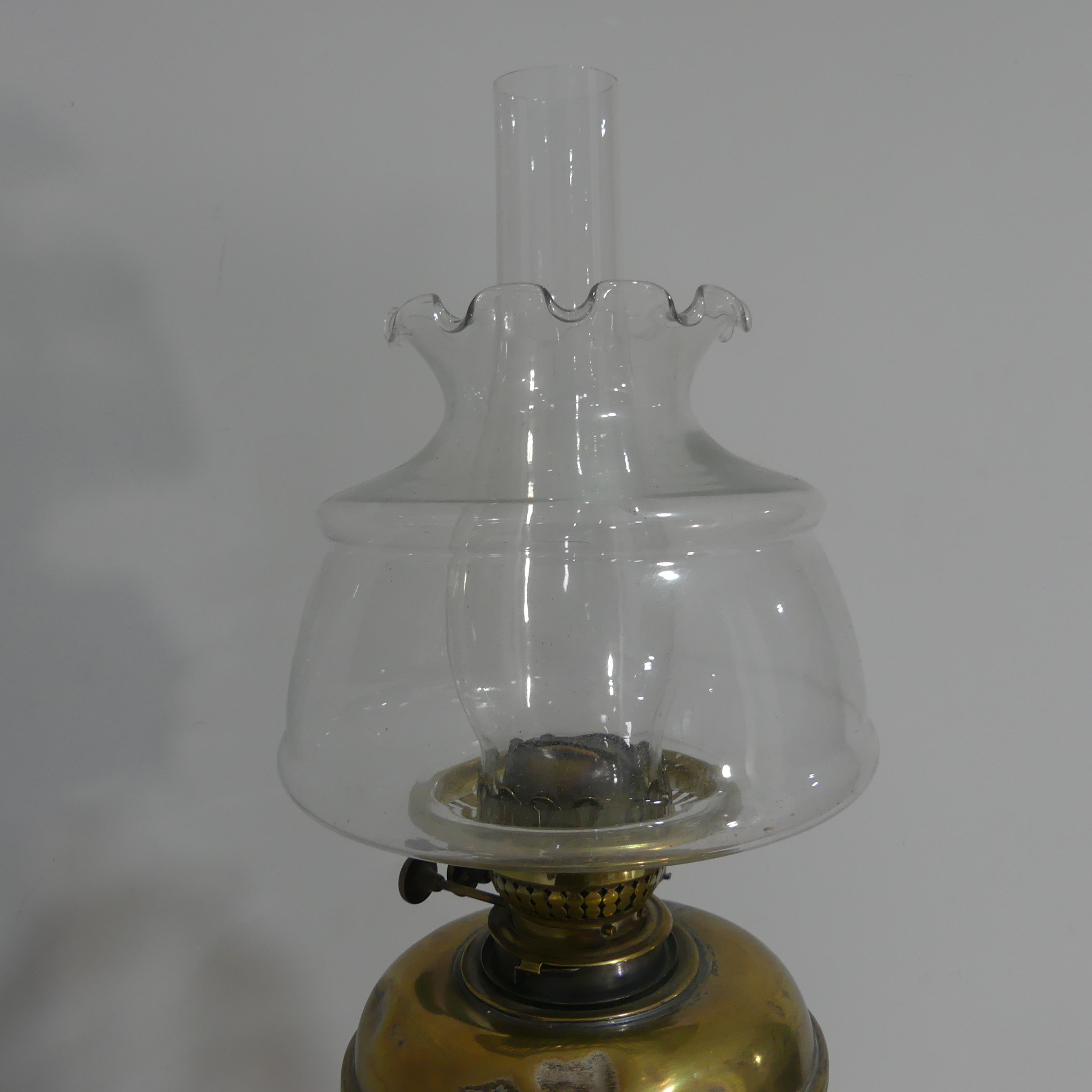 A Late 19thC/Early 20thC Brass standard Oil Lamp, with decorative reeded column, brass font and - Image 6 of 9