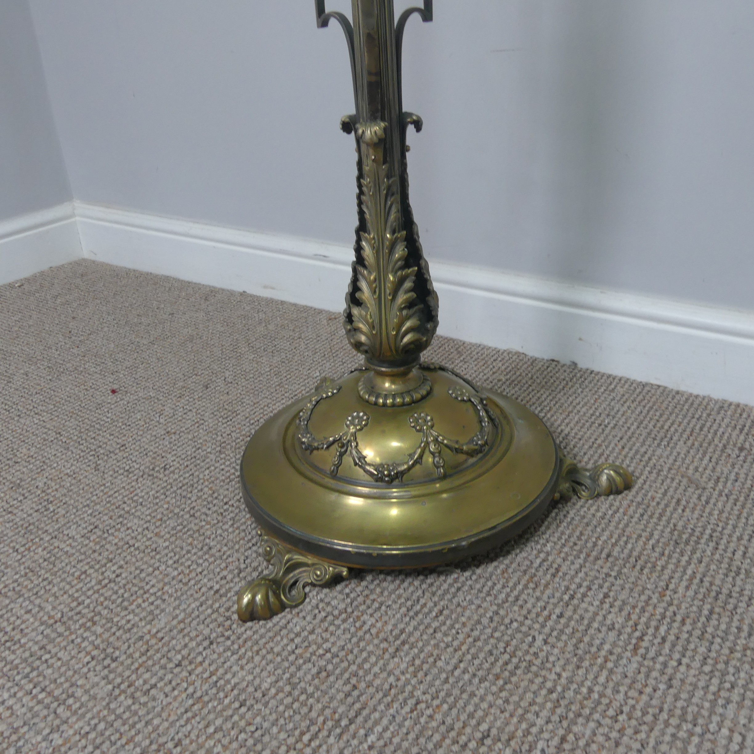 A Late 19thC/Early 20thC Brass standard Oil Lamp, with decorative reeded column, brass font and - Image 2 of 9