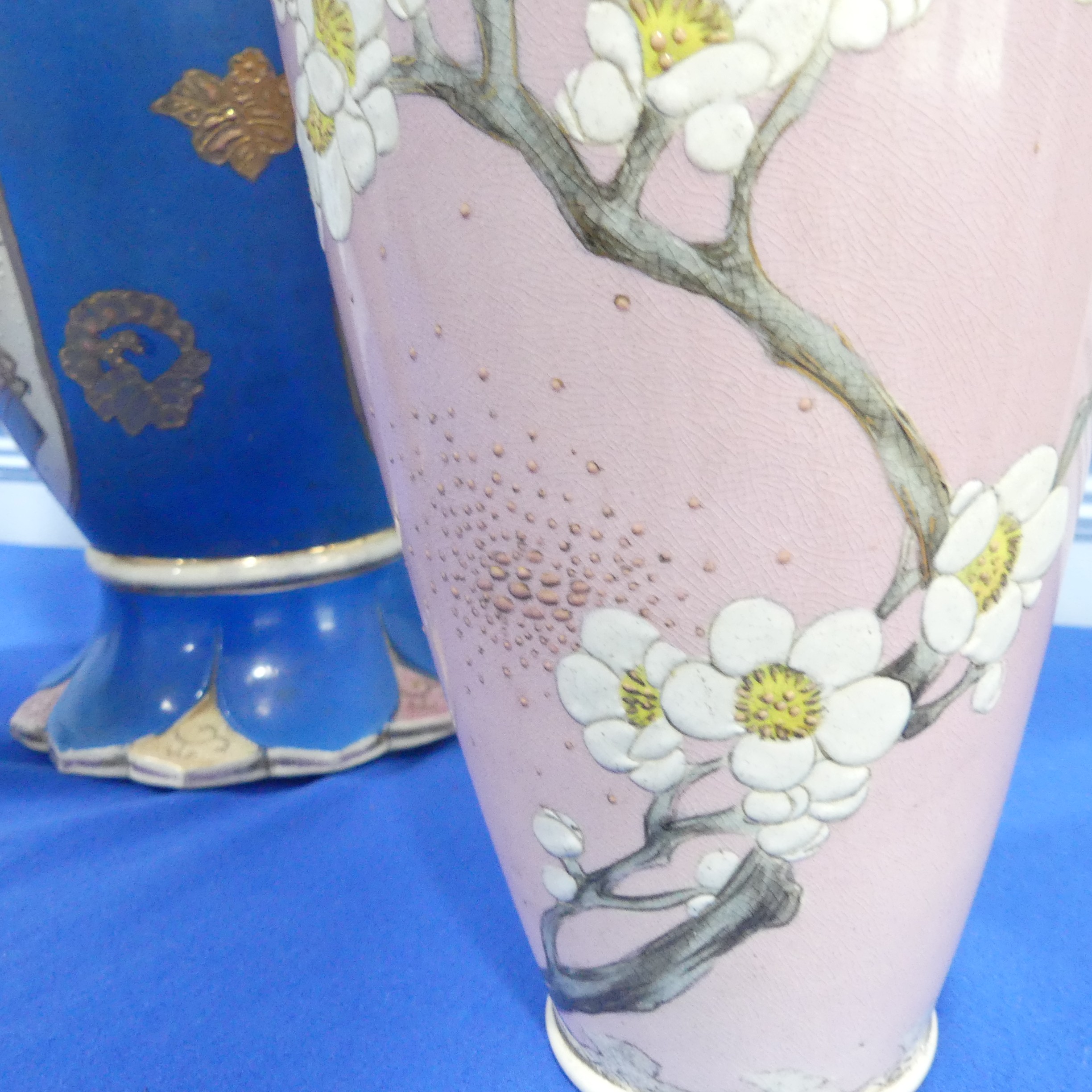 A pair of large 20thC Japanase Satsuma Vases, of pink ground with blossoming prunus decoration, H - Image 5 of 15