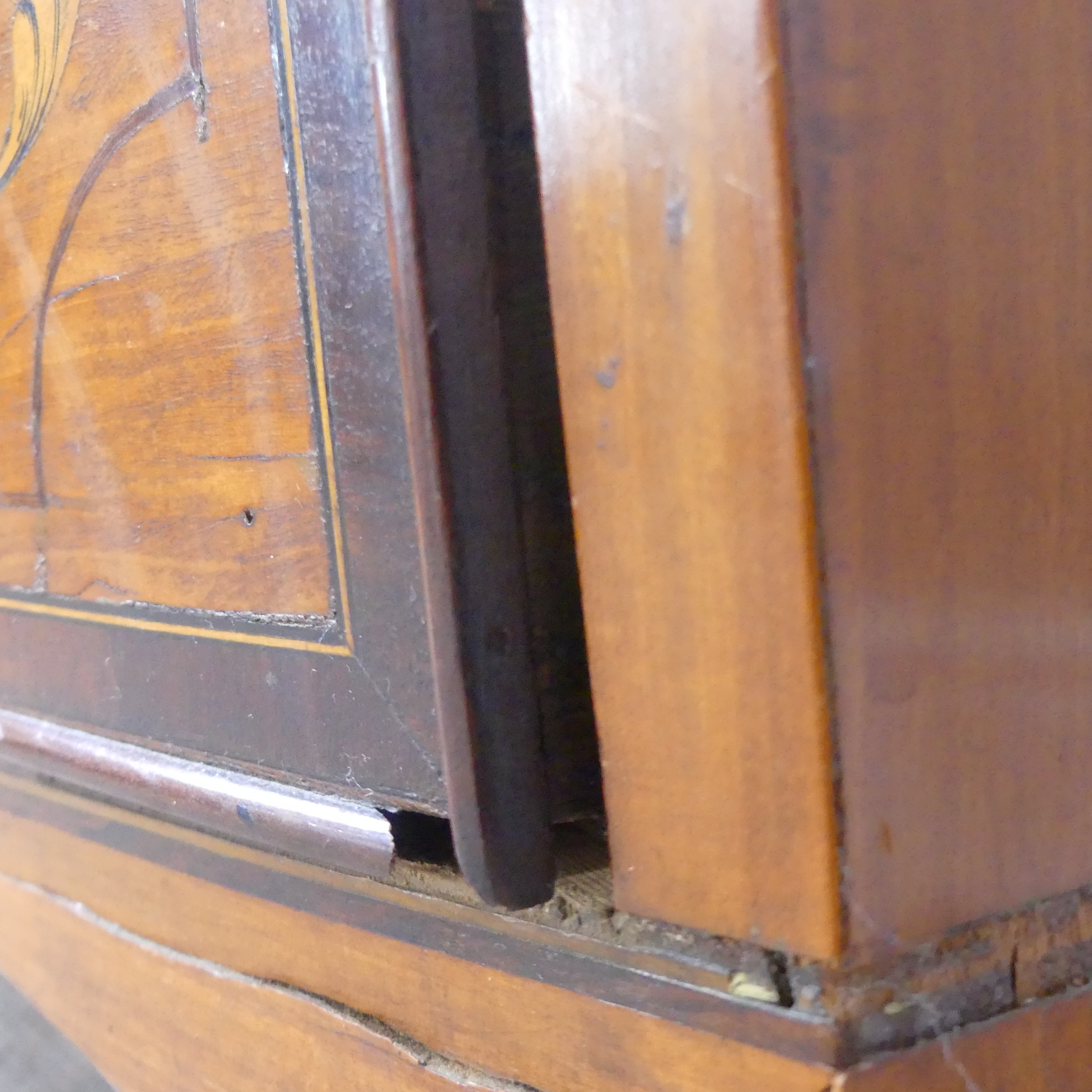 An Edwardian Sheraton Revival inlaid mahogany bow front Chest of Drawers, note damage to one side - Image 6 of 24