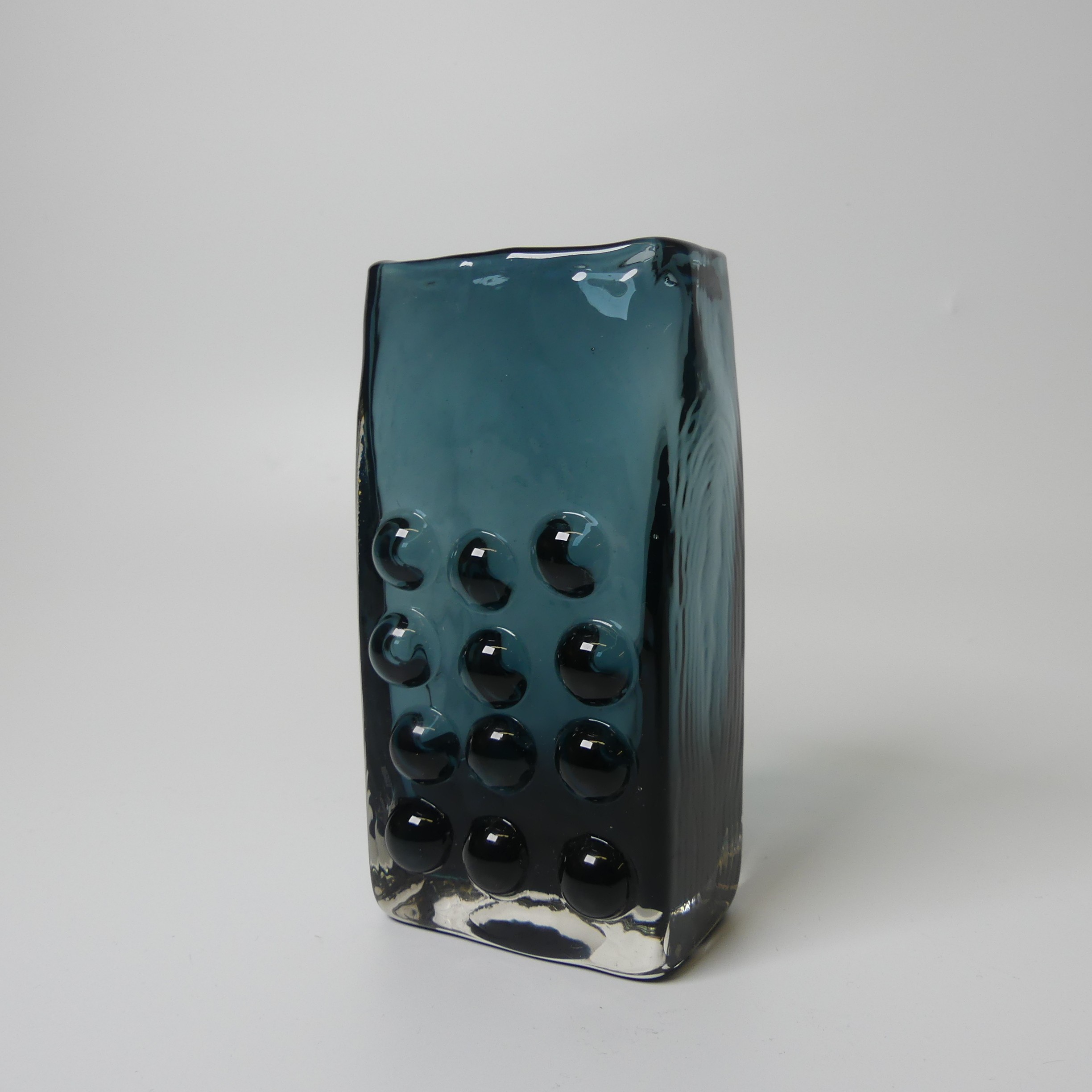 A Geoffrey Baxter for Whitefriars 'Mobile Phone' Vase, in Indigo, H 16cm. - Bild 2 aus 3