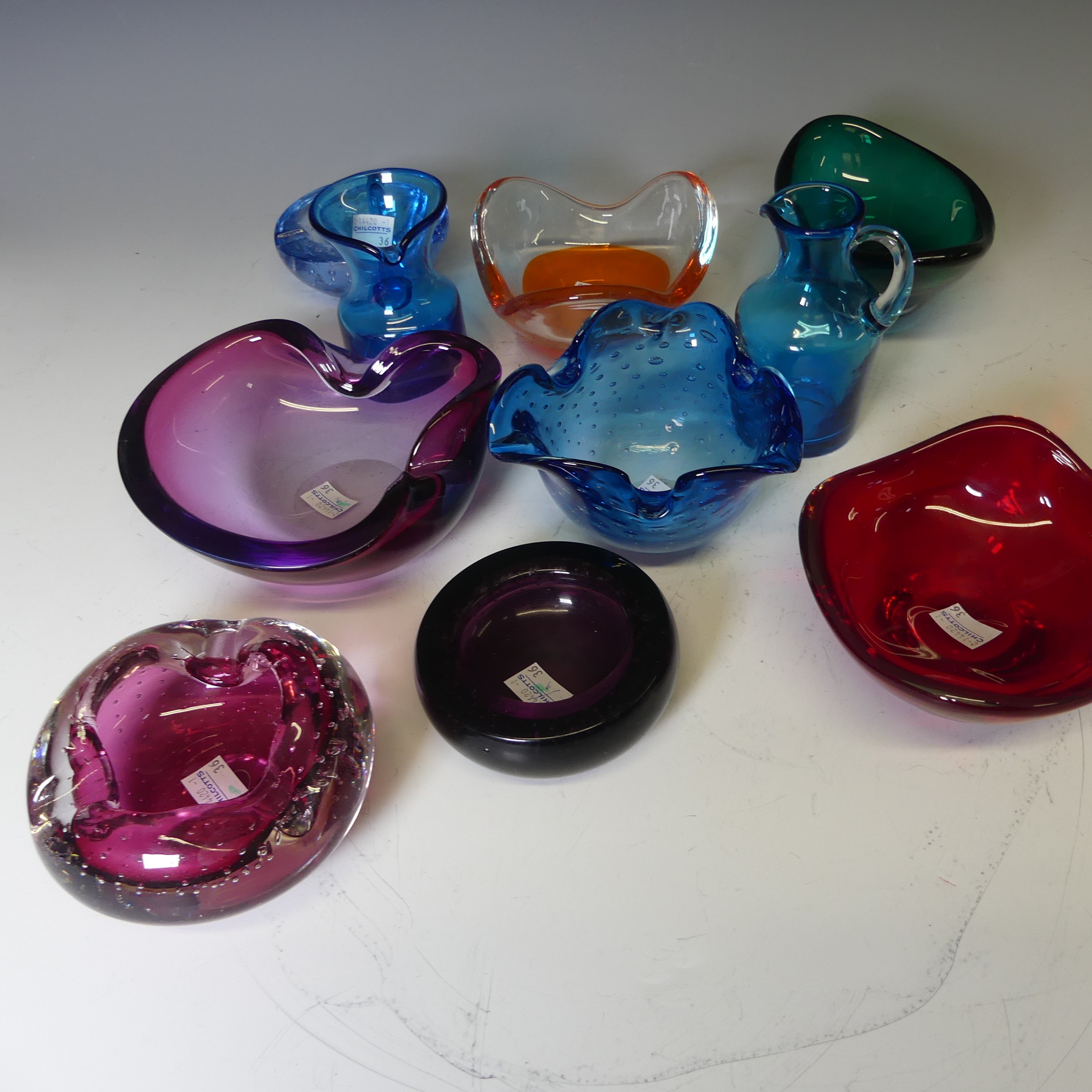 A small quantity of Whitefriars Glasswares, to comprise three controlled bubble lobed Ashtrays, - Bild 3 aus 3