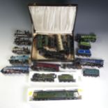 Hornby Dublo and other makes, a quantity of ‘00’ gauge model railway including twenty various