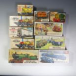 Airfix: Twenty vintage plastic construction kits, boxed and apparently complete (unchecked),