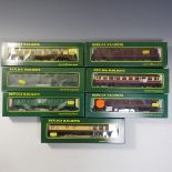 Replica Railways: “00” gauge 12591 Suburban 3 Car Set No.152 BR Southern Region Green, and 12592