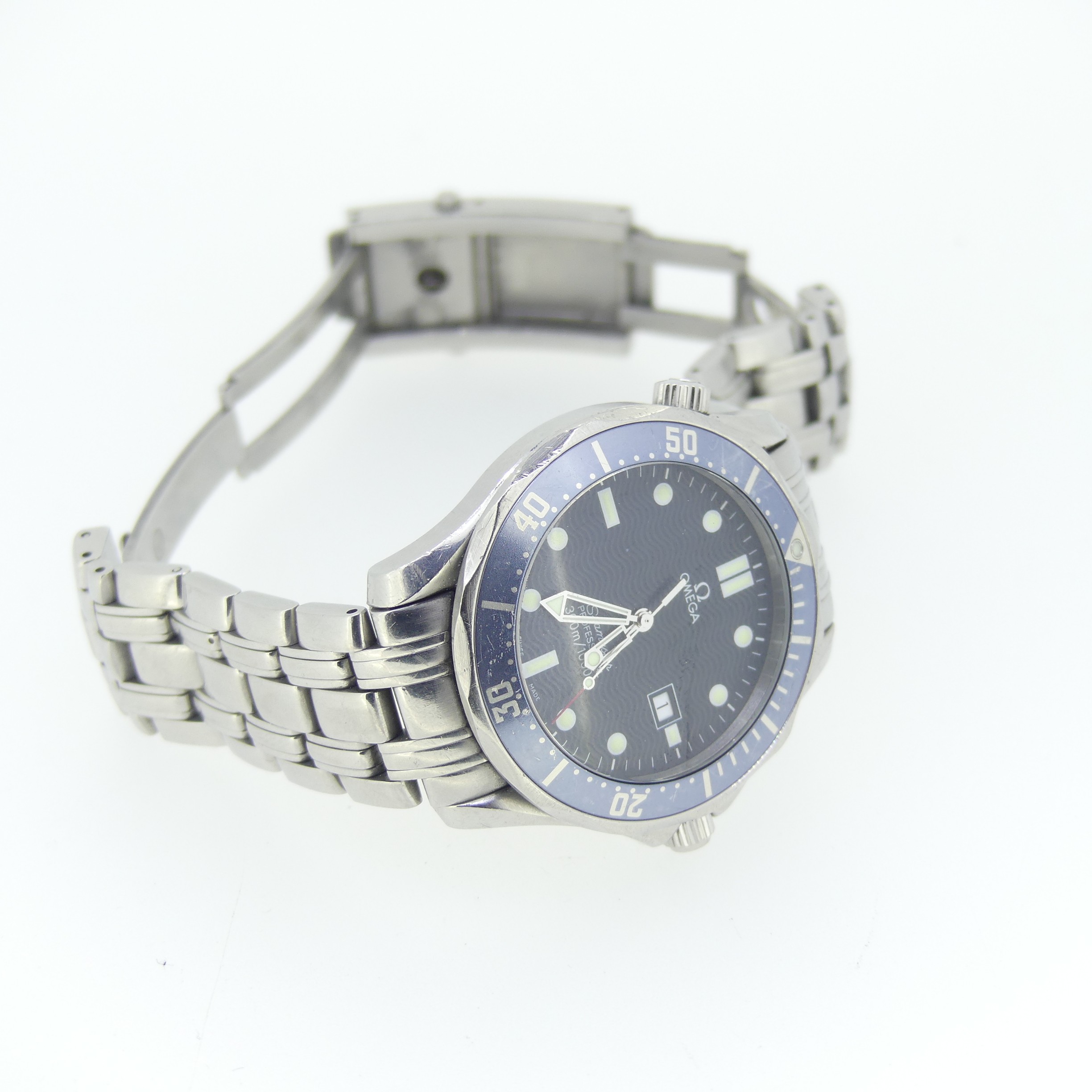 An Omega gentleman’s stainless steel Seamaster Wristwatch, with Swiss 6 jewels quartz movement, - Image 2 of 3