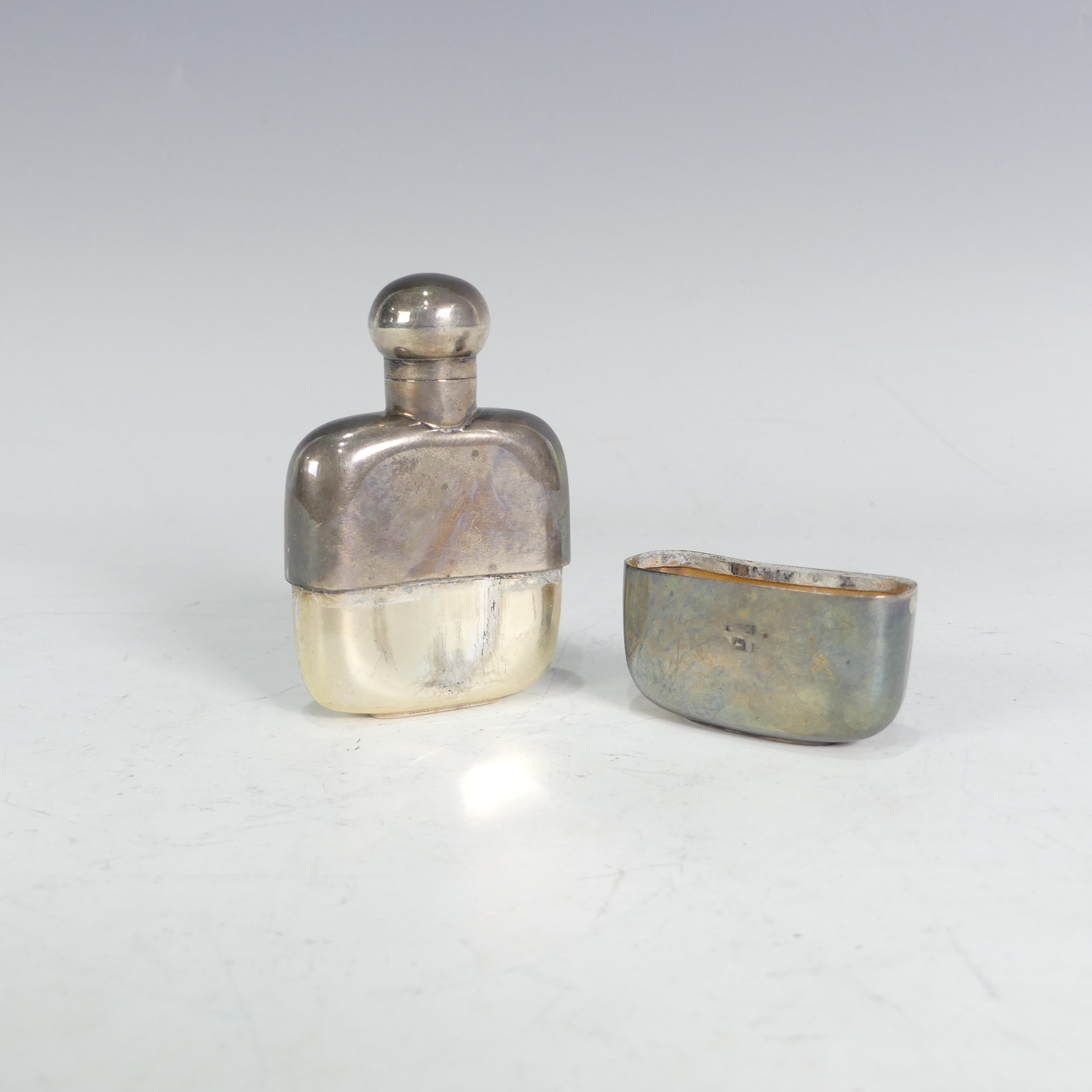 A George V silver Hip Flask, by Wilfred Chidlaw Griffiths, hallmarked Birmingham, 1922, of small - Image 6 of 6