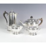 A Mappin & Webb 'Mappin Plate' four piece Tea Set, pattern no. W23101 (4)