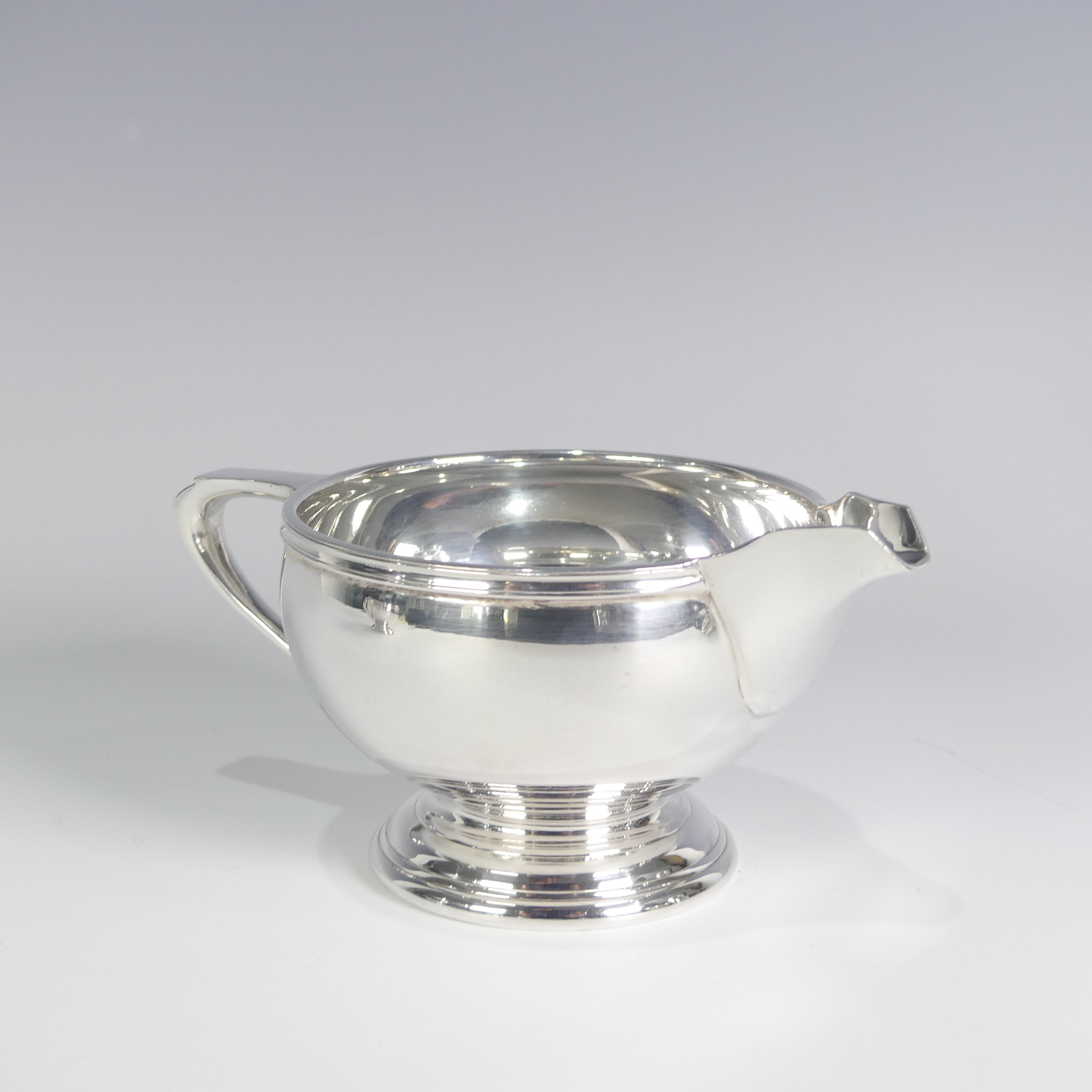 A Mappin & Webb 'Mappin Plate' four piece Tea Set, pattern no. W23101 (4) - Image 7 of 8