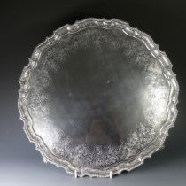 An Edwardian silver Salver, by Daniel & John Wellby, hallmarked London, 1901, of circular form