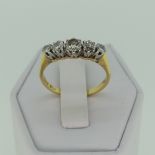 A graduated five stone diamond Ring, the central stone approx. 0.25ct, total weight approx. 0.6ct,