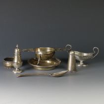 An Elizabeth II silver Strainer and Stand, by Walker & Hall, hallmarked Sheffield, 1955, pattern no.