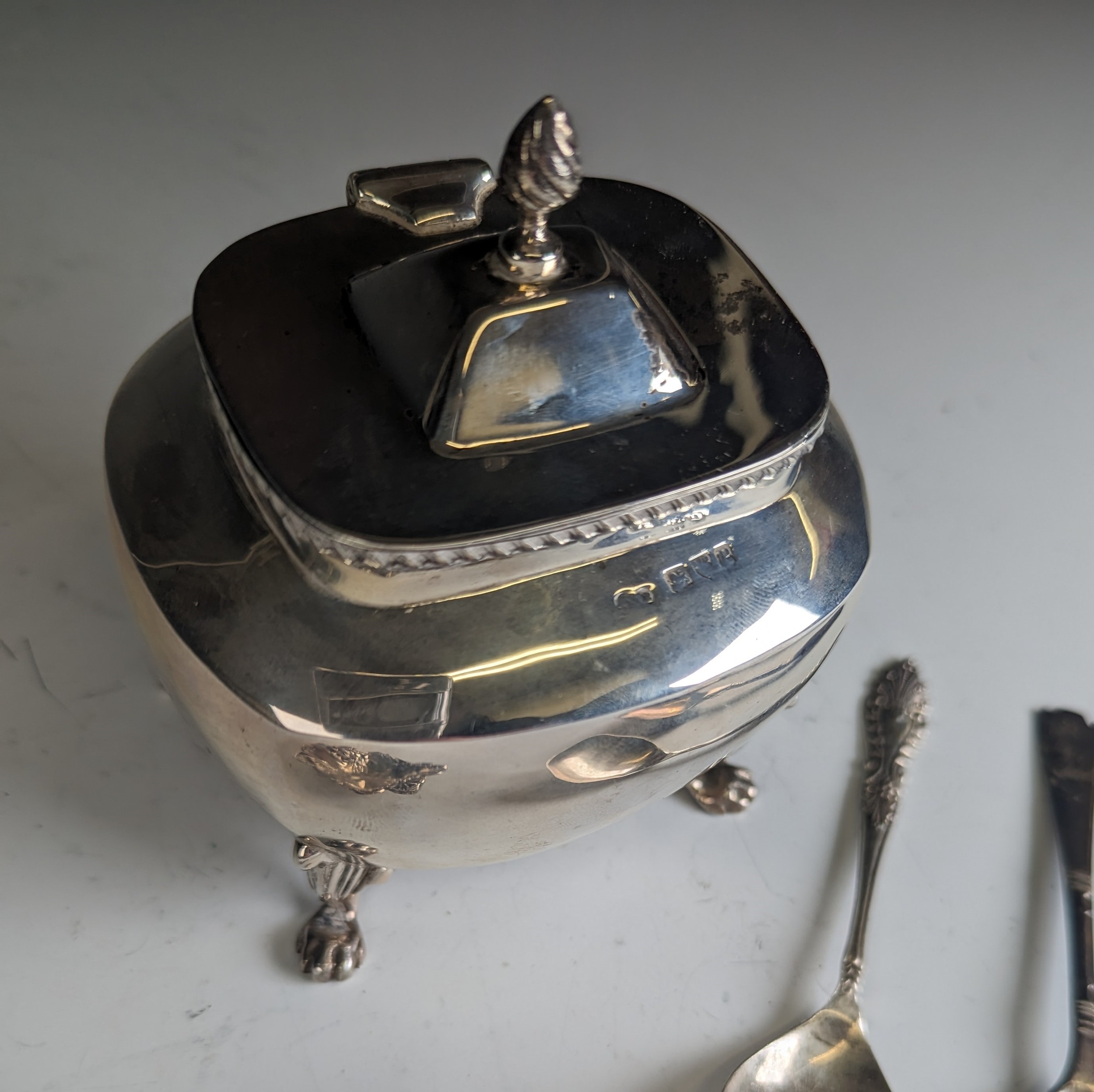 A late Victorian silver Tea Caddy, hallmarked Chester 1898, makers mark rubbed, of bombe form, the - Image 6 of 8