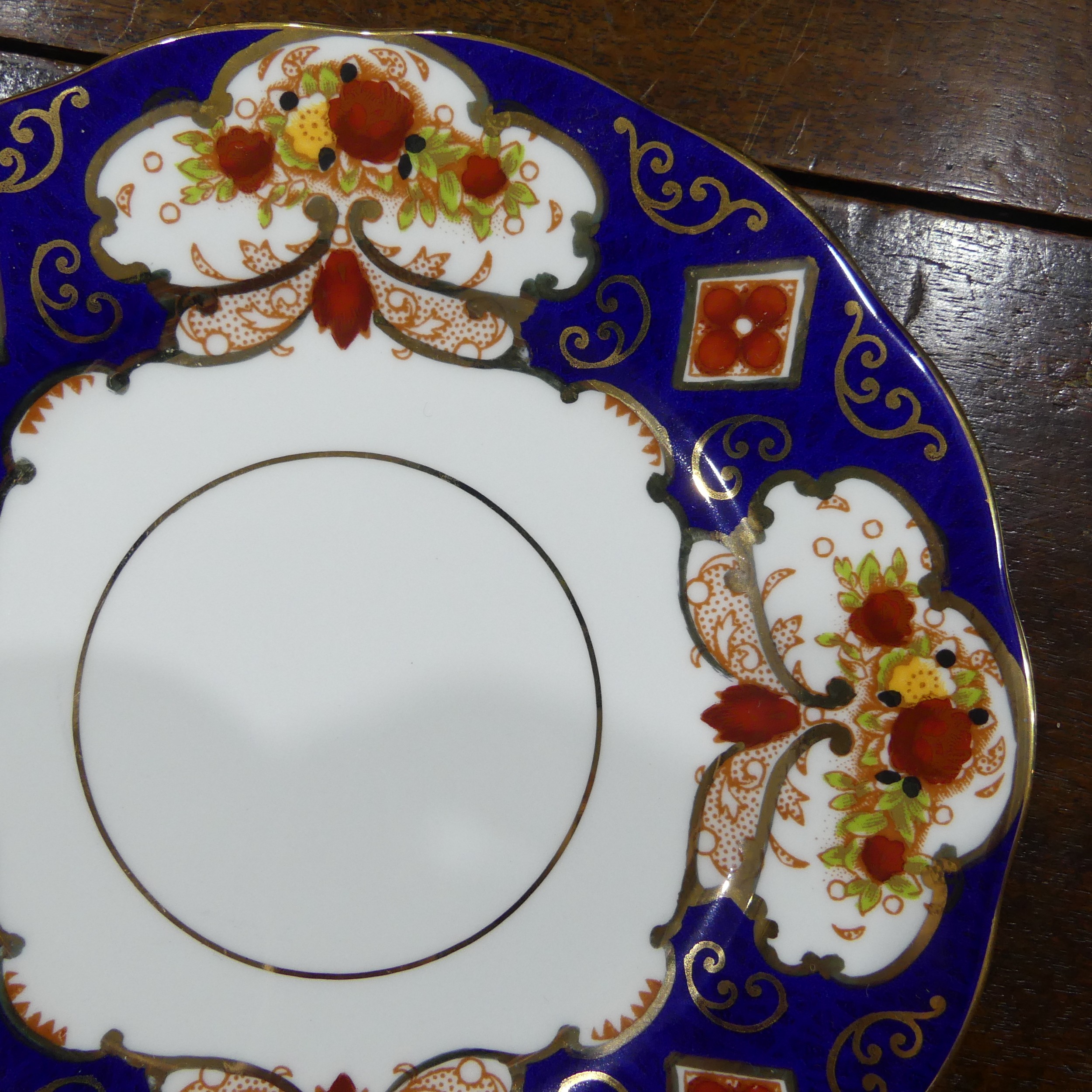 A Royal Albert 'Heirloom' pattern part Tea Service, to comprise six Tea Cups, six Saucers, six Cakes - Image 3 of 3