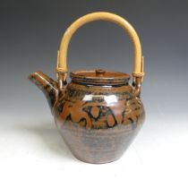 Bill (William) Marshall (1923 - 2007); a Leach St Ives studio pottery Teapot, in brown tenmoku glaze