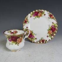 Royal Albert Country Roses tea/coffee and dinner service, approximately 80 pieces, including 10