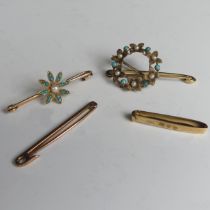 A small seed pearl and turquoise Wreath Brooch, mounted in 15ct yellow gold, 22mm diameter, together