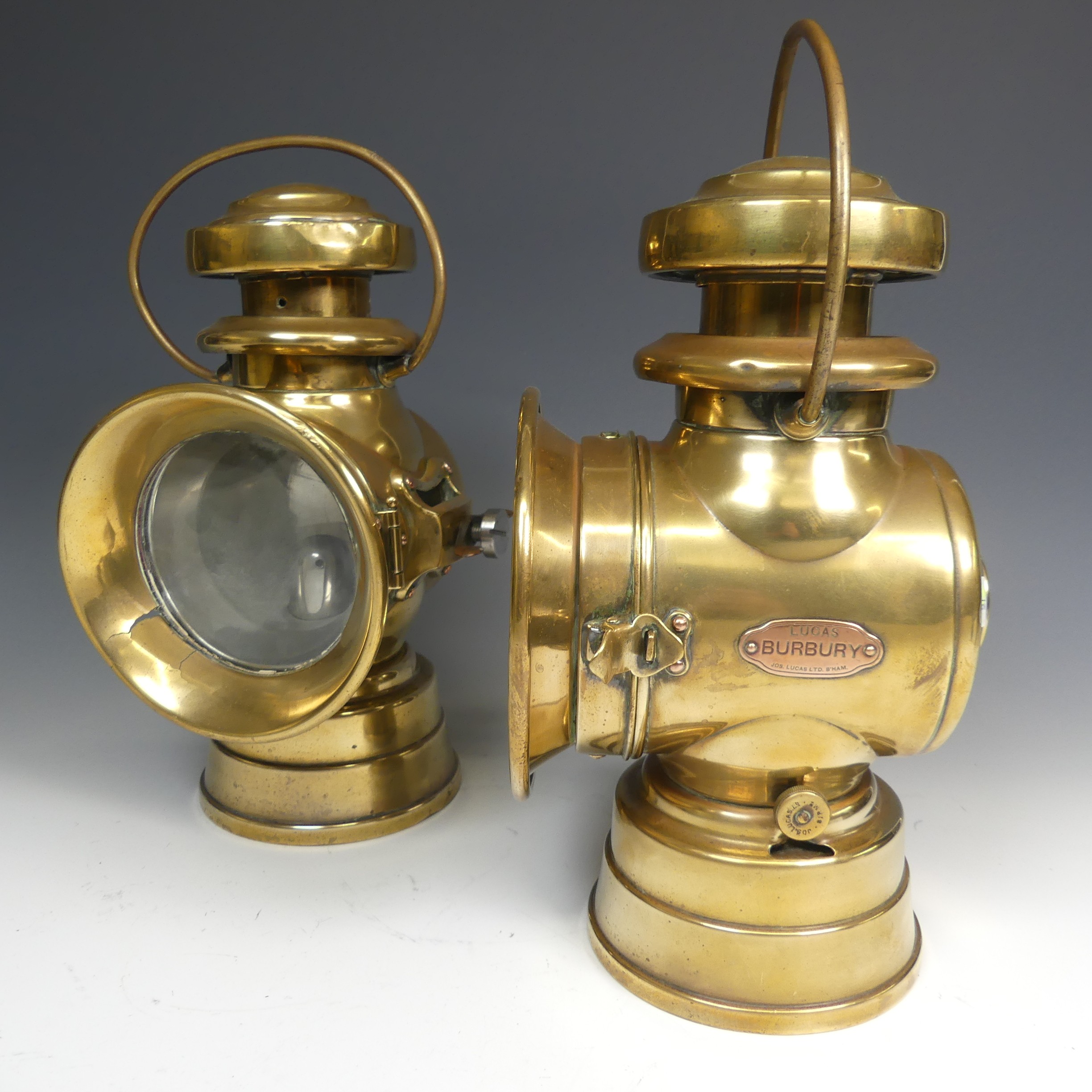 A pair of brass 'Lucas Burbury early motor car Lamps, with loop handles and screw attachments, H - Image 4 of 5